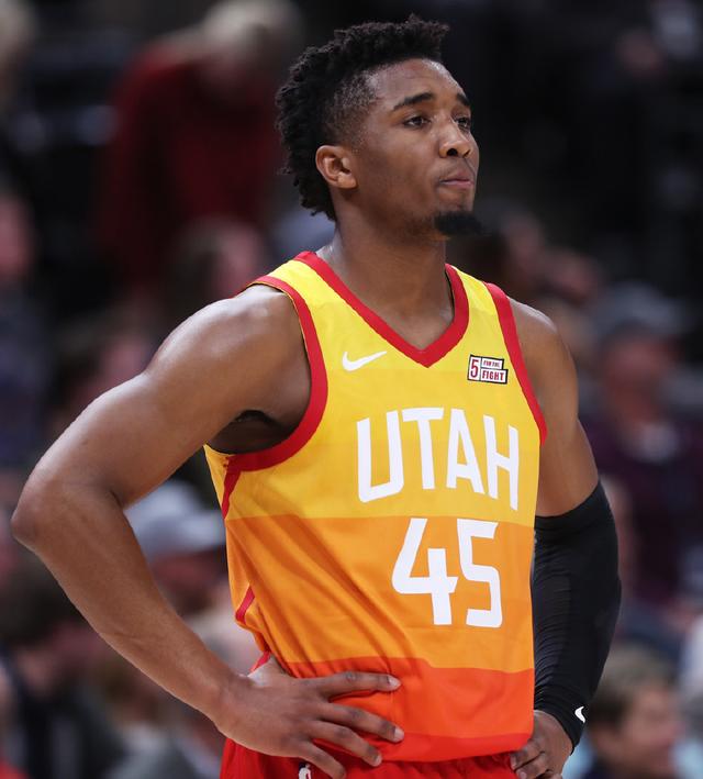 退役后的肯 退役后的肯