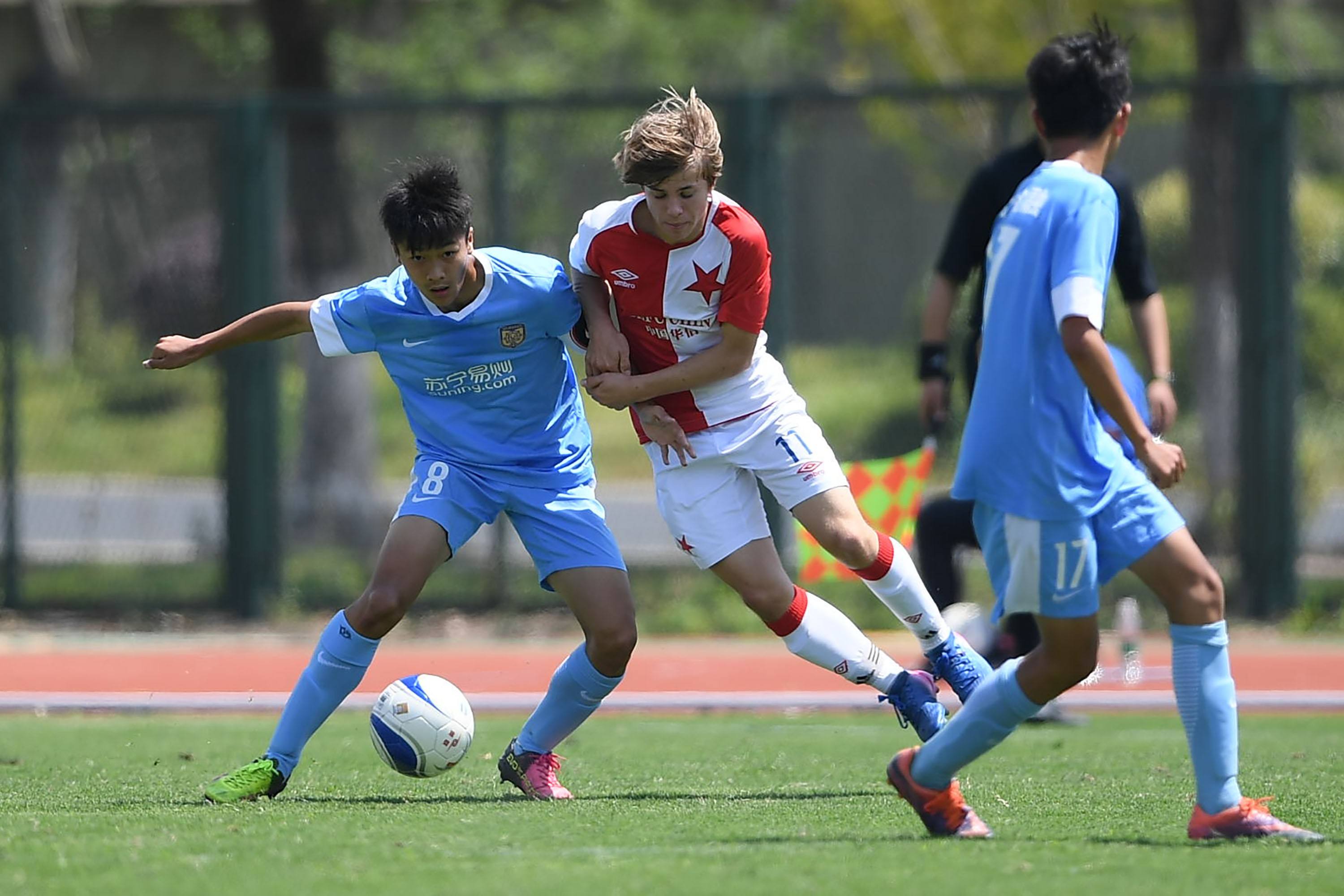 以重任的年 以重任的年