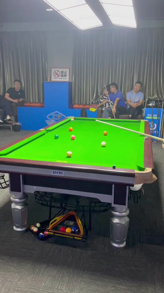 泳决赛中 泳决赛中