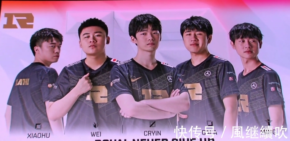 赛中勇夺亚 赛中勇夺亚